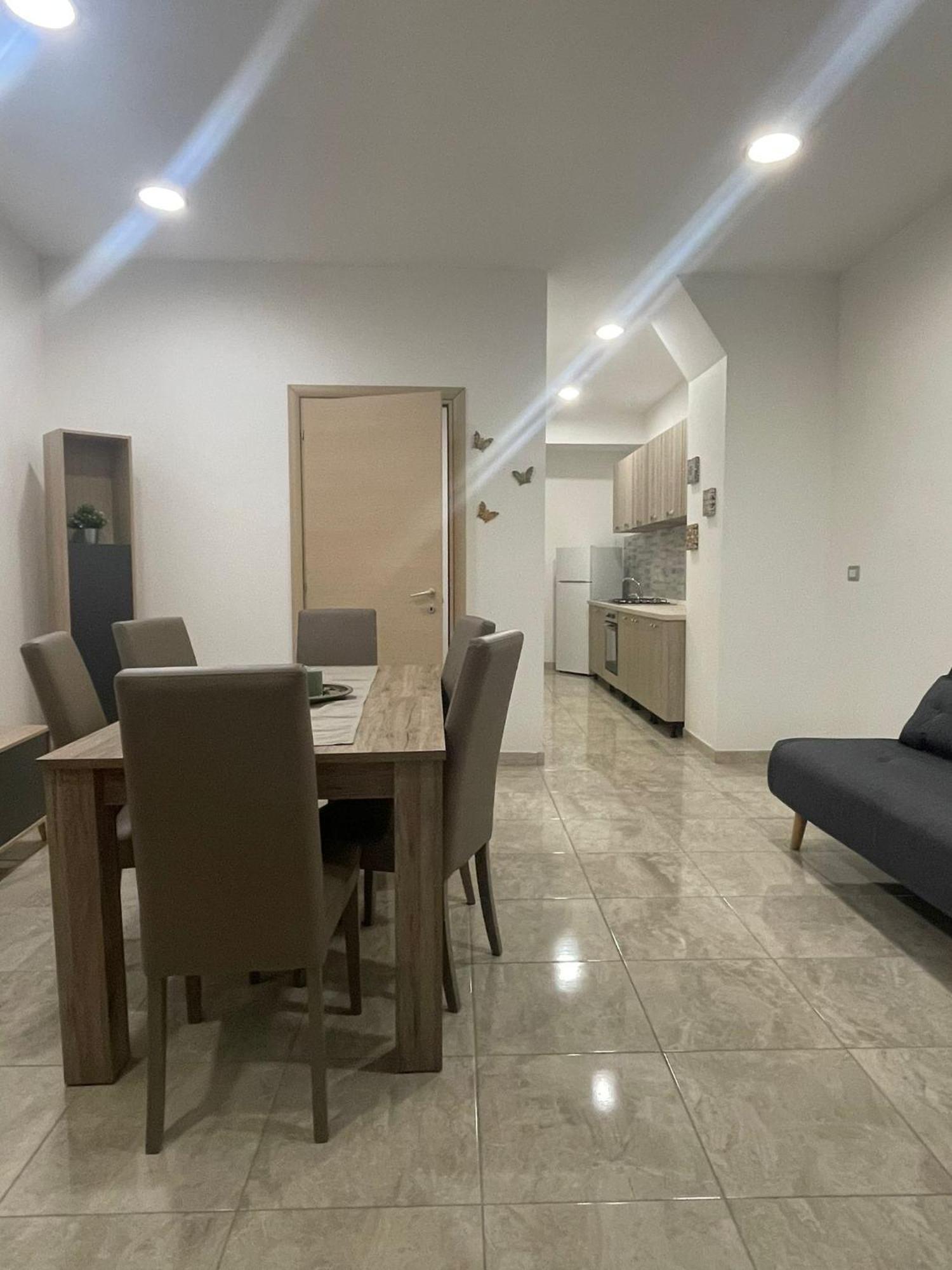 71 Apartment Katanya Dış mekan fotoğraf
